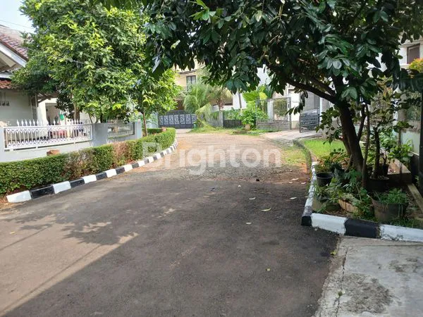 image RUMAH 2 LANTAI LUAS SEMI FURNISHED MEWAH DI VILLA MELATI MAS (2)