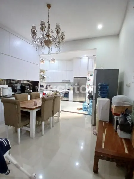 image RUMAH 2 LANTAI LUAS SEMI FURNISHED MEWAH DI VILLA MELATI MAS (8)