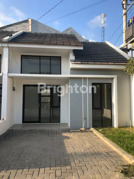 image RUMAH NEW GRESS GOLDEN EAST SIAP HUNI (1)