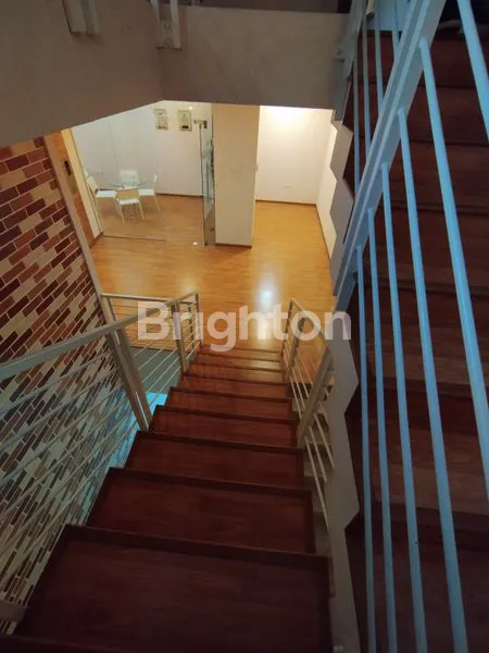 image BANGUNAN 3 LANTAI COCOK UNTUK KANTOR DAN TEMPAT TINGGAL (7)