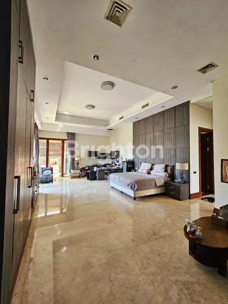 image RUMAH GRAHA FAMILY BLOK S ADA SWIMMING POOL DEKAT CLUBHOUSE, TOL, PUSAT BISNIS DAN KOMERSIAL (7)