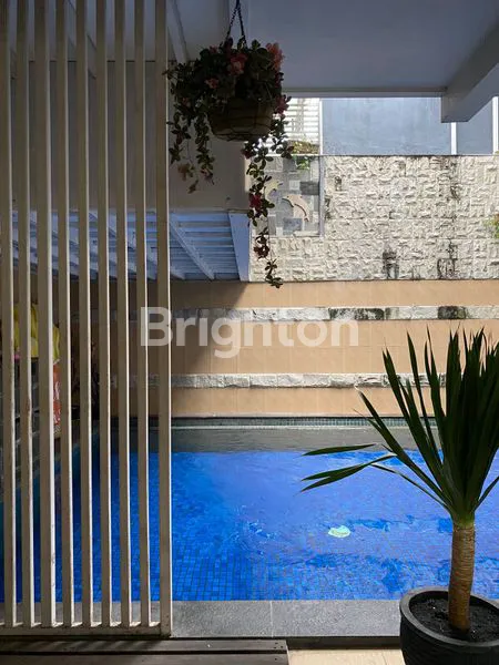 image FOREST MANSION WITH POOL (3)