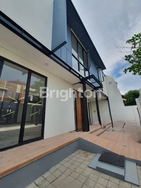 image RUMAH 2 LANTAI BARU GRESS DEKAT PAKUWON CITY GALAXY MALL MULYOSARI KENJERAN MERR KERTAJAYA ITS UNAIR (5)