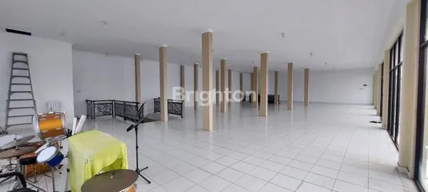 image RUKO BARU, RUKO GANDENG 5 PLONG, 2 LANTAI DI PENYELESAIAN TOMANG JAKARTA BARAT, ADA AC SANGAT COCOK UNTUK USAHA SHOWROOM GALLERY PAMERAN RUANG USAHA KANTOR COUNTER EKSPEDISI AREA PARKIR CUKUP LUAS (6)