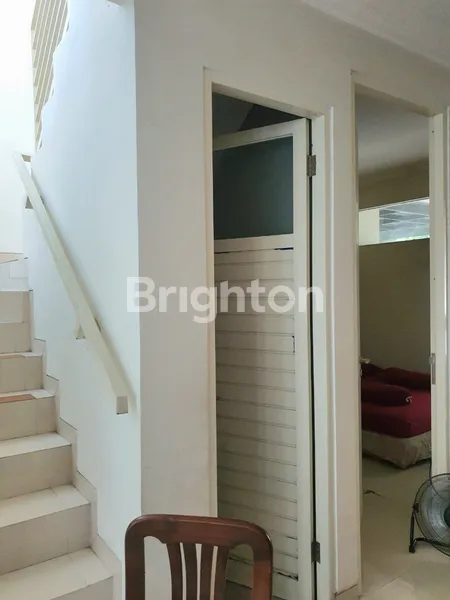 image RUMAH 2 LANTAI SIAP HUNI DI KOMPLEK PERUM SAFIRA GARDEN SIDOARJO (6)