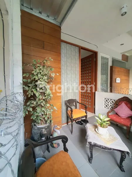 image RUMAH 2 LANTAI SIAP HUNI DI KOMPLEK PERUM SAFIRA GARDEN SIDOARJO (8)