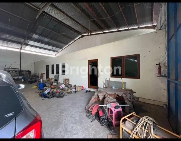 image GUDANG HALAMAN LUAS DI SEKARANG BARAT (3)