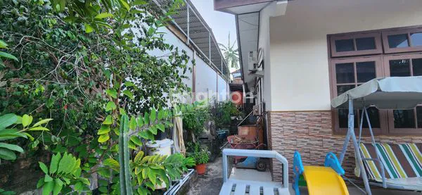 image RUMAH TIGA KAMAR SISA LAHAN MASIH LUAS (2)