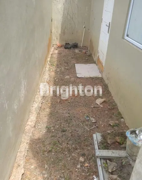 image RUMAH STRATEGIS DEKAT BANDARA HANG NADIM DI BOTANIA  (5)