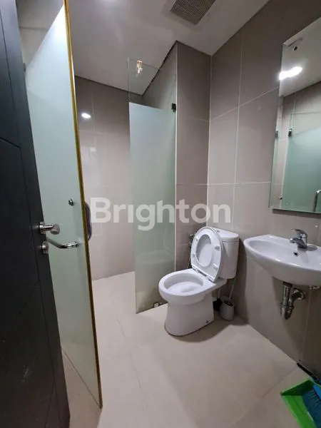 image APARTEMEN SKYLINE PARAMOUNT FULLY FURNISH BAGUS (6)