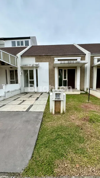 image CLUSTER FEDORA , SUVARNA SUTERA , TANGERANG (1)