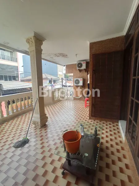 image DISEWAKAN RUMAH DI PETOJO SELATAN (2)