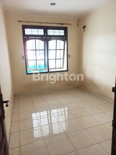 image DISEWAKAN RUMAH DI PETOJO SELATAN (3)