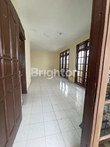 image DISEWAKAN RUMAH DI PETOJO SELATAN (8)