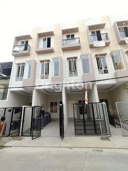 image RUMAH BARU 3,5 LANTAI TAMAN RATU TIPE D (1)