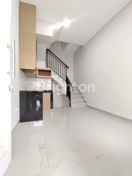 image RUMAH BARU 3,5 LANTAI TAMAN RATU TIPE D (4)