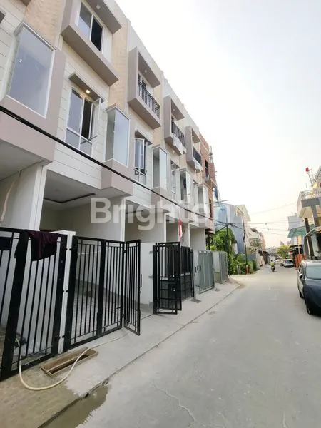 image RUMAH BARU 3,5 LANTAI TAMAN RATU TIPE D (2)