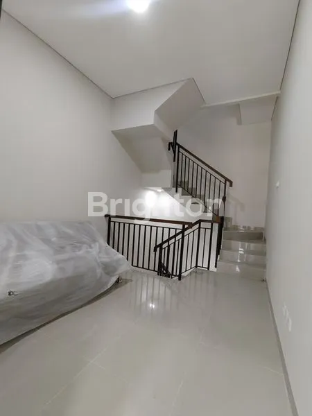 image RUMAH BARU 3,5 LANTAI TAMAN RATU TIPE B (5)