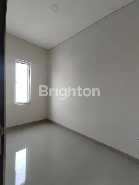 image RUMAH BARU 3,5 LANTAI TAMAN RATU TIPE C NO. 2 (8)