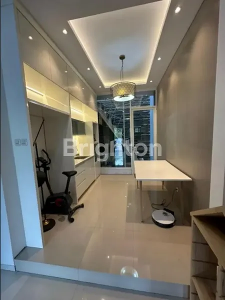 image MURAH RUMAH FULL FURNISH 2 LANTAI DI WISATA SEMANGGI MANGROVE, WONOREJO  (2)