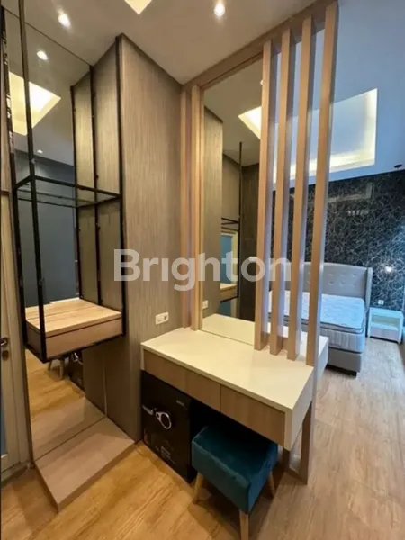 image MURAH RUMAH FULL FURNISH 2 LANTAI DI WISATA SEMANGGI MANGROVE, WONOREJO  (5)