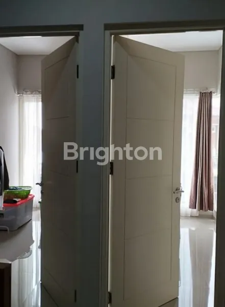 image RUMAH 2 LANTAI SEMI FURNISH MURAH AREA RUNGKUT ASRI, SURABAYA TIMUR (4)