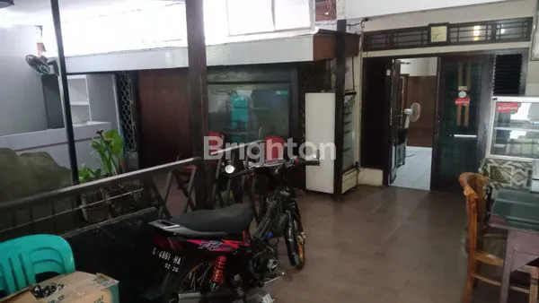 image RUMAH POSISI TENGAH KOTA STRATEGIS ATMODIRONO AHMAD YANI SIMPANG LIMA SEMARANG (3)