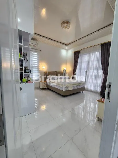 image RUMAH BESAR DAN MEWAH FULL FURNISHED BERIKUT GUDANG DI BOGOR (4)