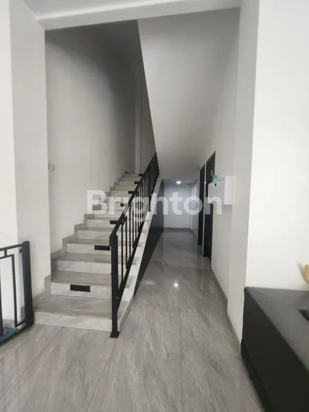 image RUMAH MEWAH SUNTER JAKARTA UTARA (4)