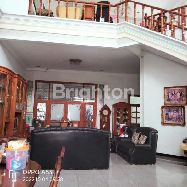 image DIJUAL RUMAH SANGAT MEWAH 2 LANTAI  (2)