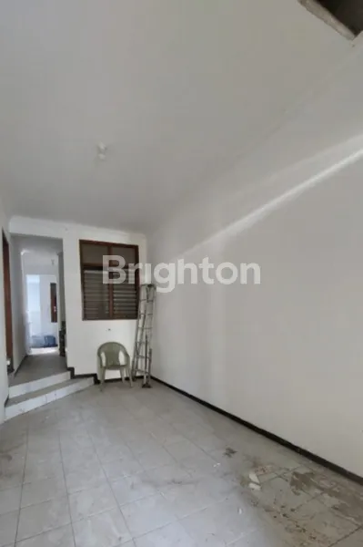 image RUMAH SECOND SURABAYA TIMUR DEKAT UNAIR, GALAXY MALL (4)