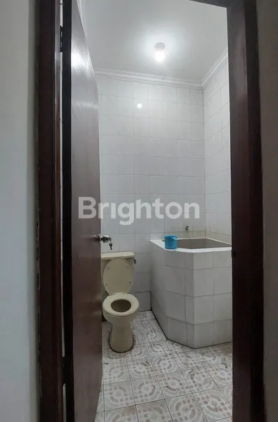 image RUMAH SECOND SURABAYA TIMUR DEKAT UNAIR, GALAXY MALL (7)
