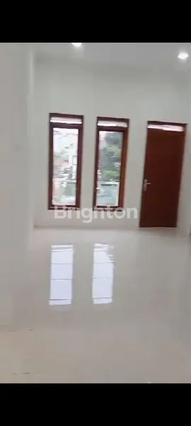 image RUMAH 2 LANTAI RAPI DAN BERSIH PADASUKA CICAHEUM BANDUNG TIMUR (4)