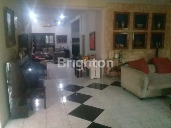 image RUMAH BANGUNAN LAMA KOKOH DI LOKASI STRATEGIS PONDOK PINANG JAKARTA SELATAN  (2)