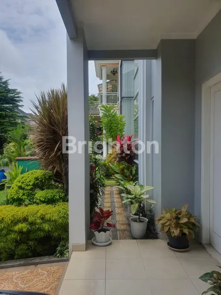 image RUMAH SIAP HUNI DALAM CLUSTER DEKAT AEON MALL BSD TANGERANG SELATAN (4)