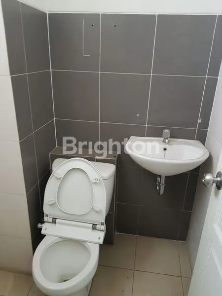 image FOR SALE! RUKO KAWASAN STRATEGIS MAMPANG PRAPATAN, JAKARTA SELATAN. AKSES LANGSUNG JALAN RAYA (4)