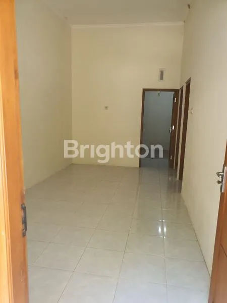 image DIJUAL CEPAT RUMAH SIAP HUNI DI KOTA MADIUN (2)