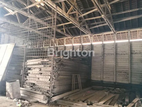 image GUDANG DI PINGGIR SUNGAI SAMARINDA (5)