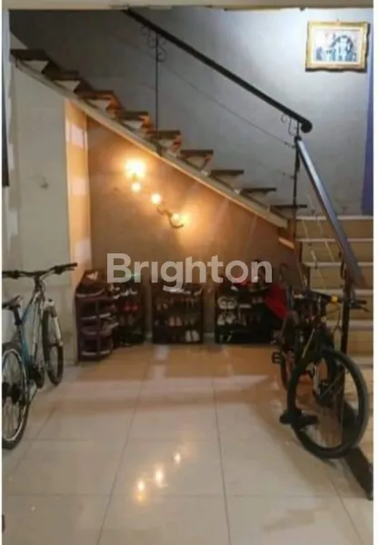 image DIJUAL RUMAH 2 LANTAI DI SIDOARJO BISA NEGO  (3)