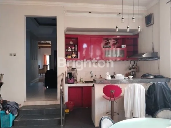 image RUMAH 2 LANTAI SIAP HUNI  (4)