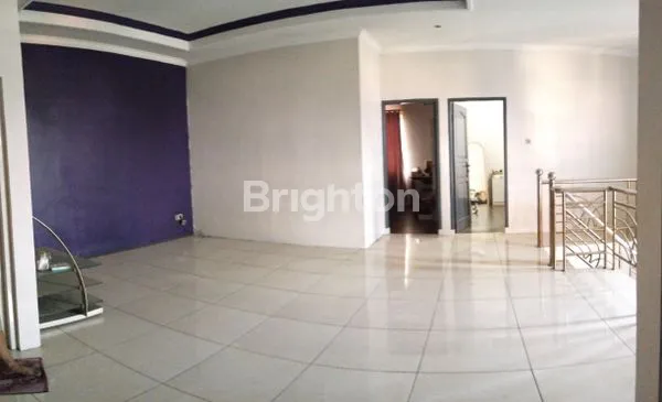 image RUMAH 2 LANTAI SIAP HUNI  (6)