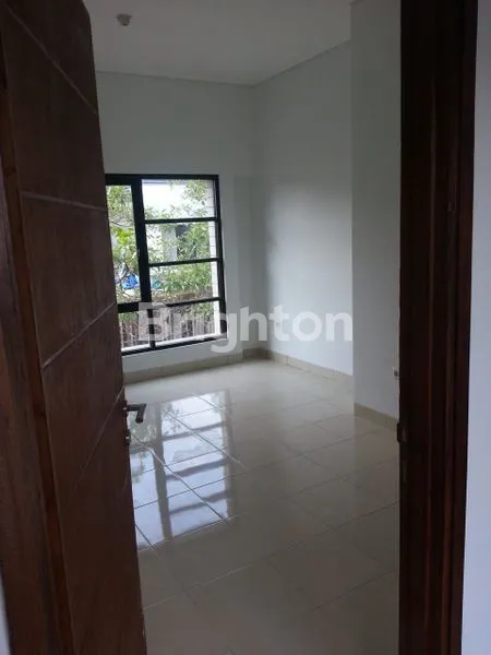 image RUMAH MODERN DELTAMAS, DEKAT AEON CIKARANG (3)