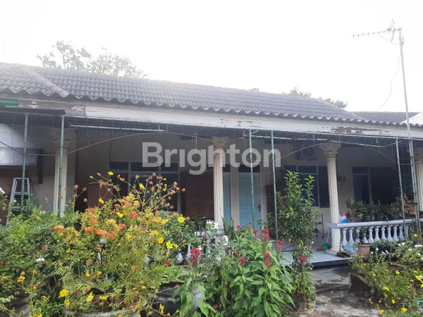 image *RUMAH SIAP PAKAI DAN STRATEGIS TENGAH KOTA AREA MANAHAN* (1)