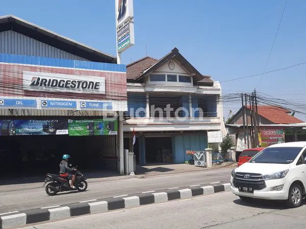 image RUMAH 2 LANTAI JL.RAYA WOLTERMONGINSIDI (1)