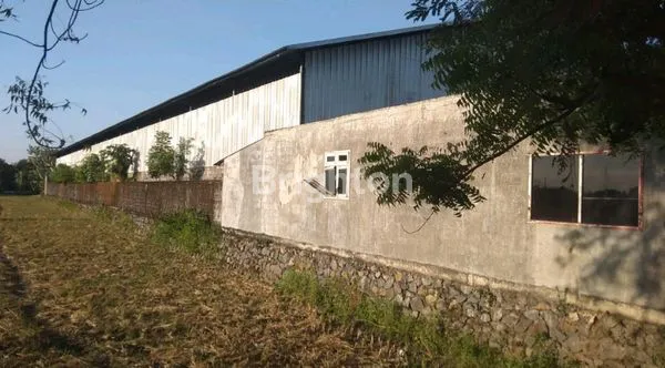 image GUDANG DISEWAKAN LUAS BANGET DI NGANJUK (3)