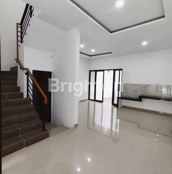 image RUMAH MINIMALIS MODERN DUA LANTAI DI KLAMPIS SEMOLO, SURABAYA TIMUR (3)
