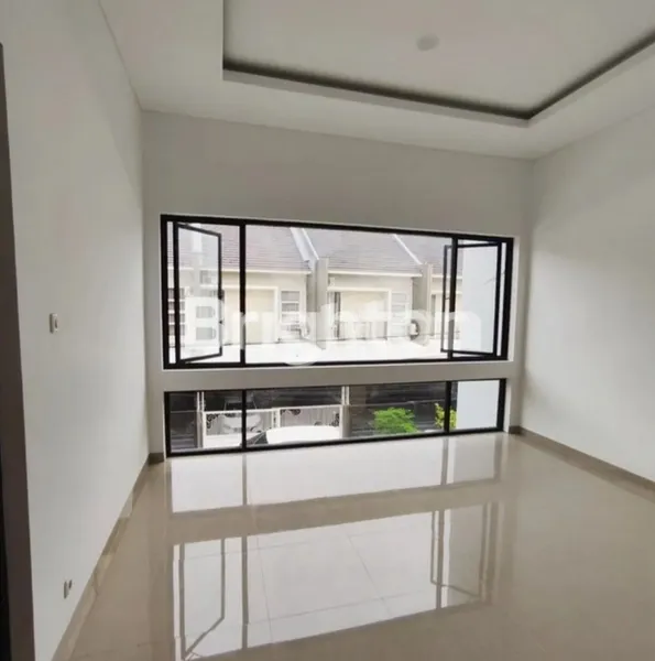 image RUMAH MINIMALIS MODERN DUA LANTAI DI KLAMPIS SEMOLO, SURABAYA TIMUR (4)