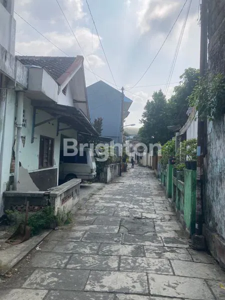 image JUAL RUMAH HITUNG TANAH SAJA (3)