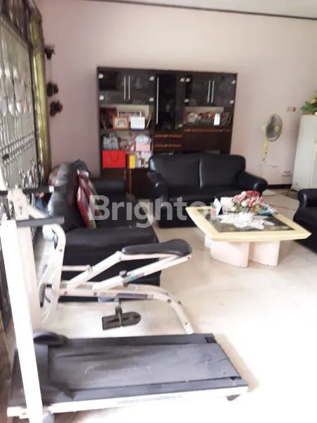 image RUMAH DARMO HARAPAN  SBY BARAT RUMAH ORANGKATA LAMA (2)