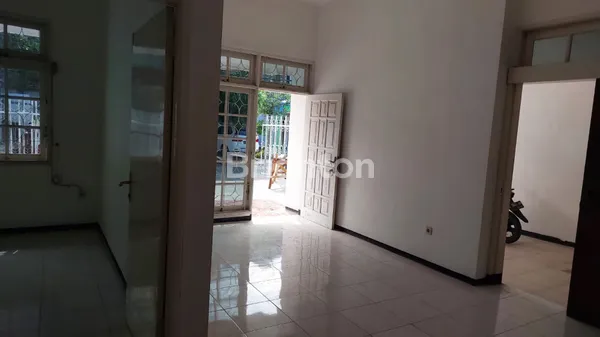 image ROW JALAN LEBAR RUMAH LOKASI DHARMAHUSADA INDAH !! (7)